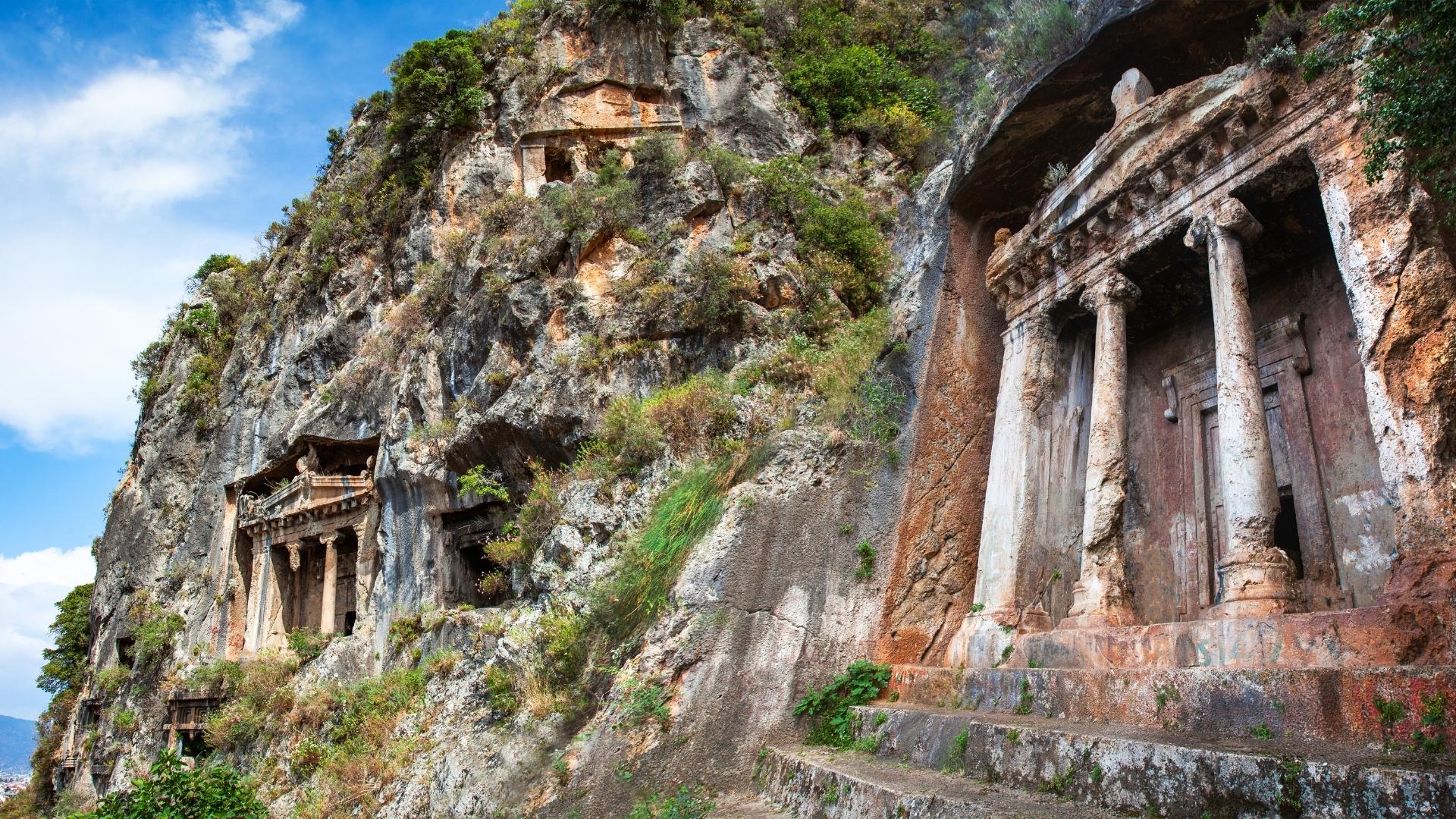 Baştan Sona Büyüleyici: Fethiye'nin Tarihi, Doğal Güzellikleri ve Gezilecek Yerleri