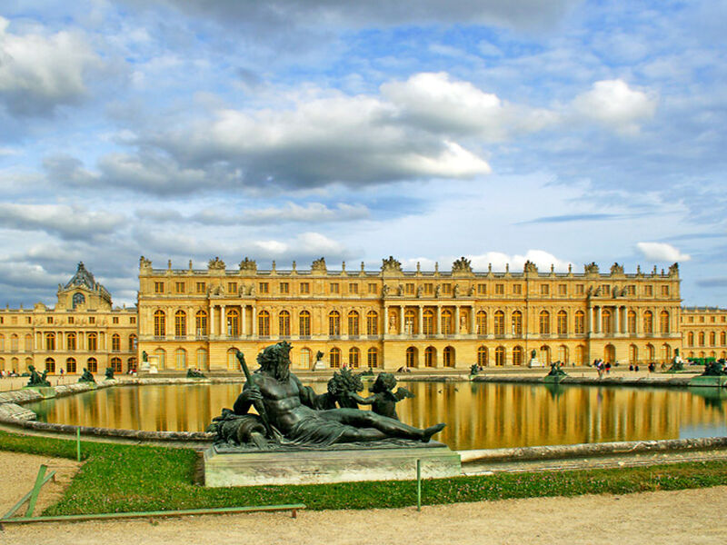 Görkemli Paris ve İncileri 3 Gece  - THY ile 12 Şubat Hareket (Sevgililer Günü Özel) AT129