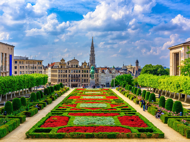 Görkemli Üçlü Benelüx & Fransa & Almanya 7 Gece - THY ile 2026 İlkbahar Dönemi (DUS - STR) AT075