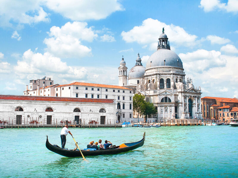 İzmir'den Direkt Hareket Görkemli Büyük İtalya 8 Gece - SunExpress Hava Yolları ile 20 Mart (Ramazan Bayramı Özel) AT119