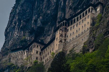 Karadeniz Yaylalar Ve Batum Turu / 4 Gece 5 Gün  ( 3 Gece Otel Konaklamalı ) İstanbul Kalkışlı