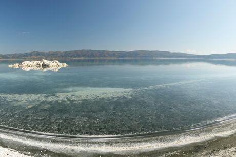 Salda Pamukkale Çeşme Alaçatı Turu / 1 Gece 2 Gün / İstanbul Kalkışlı