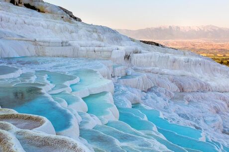 Lavanta Tarlaları Salda Gölü Pamukkale Çeşme Alaçatı Turu 1 Gece Konaklama