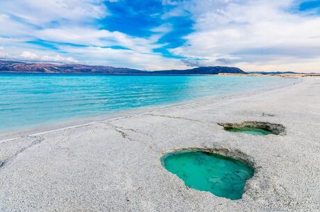 Lavanta Tarlaları Salda Gölü Pamukkale Çeşme Alaçatı Turu 1 Gece Konaklama