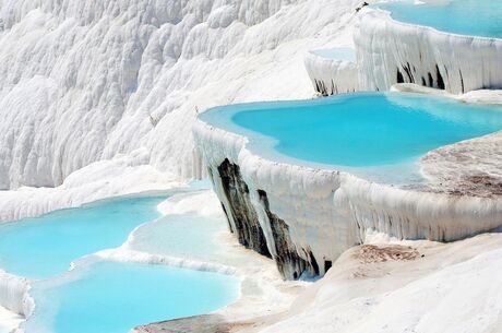 Lavanta Tarlaları Salda Gölü Pamukkale Çeşme Alaçatı Turu 1 Gece Konaklama