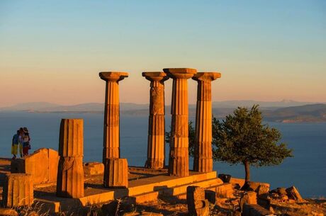 Bozcaada Assos Cunda Şeytan Sofrası Turu 1 Gece Konaklama