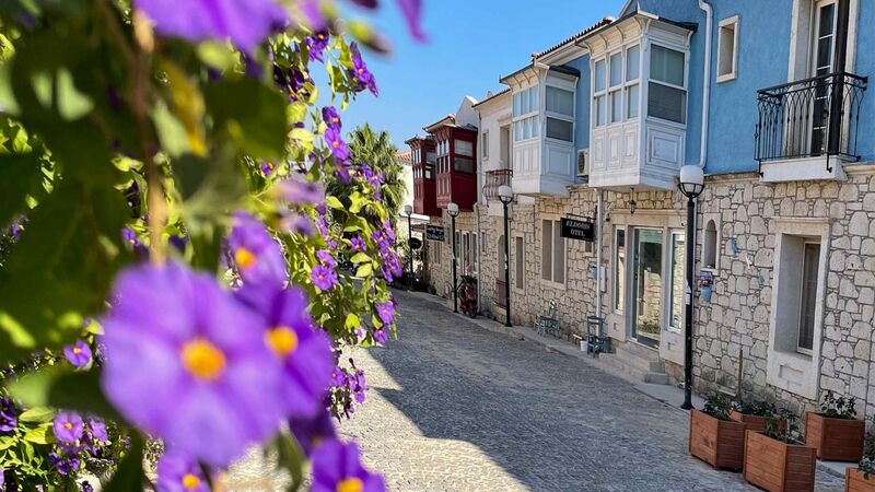İZMİRİN GÖZDELERİ TURU ( 1 Gece Konaklamalı Urla, Sığacık, Alaçatı, Foça)